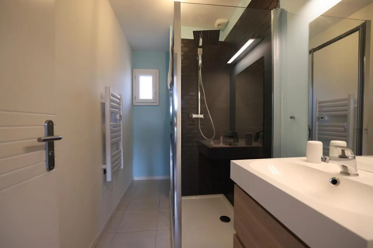 Superbe Villa Climatisee, Piscine, Jardin, Parking Le Plan-de-la-Tour
